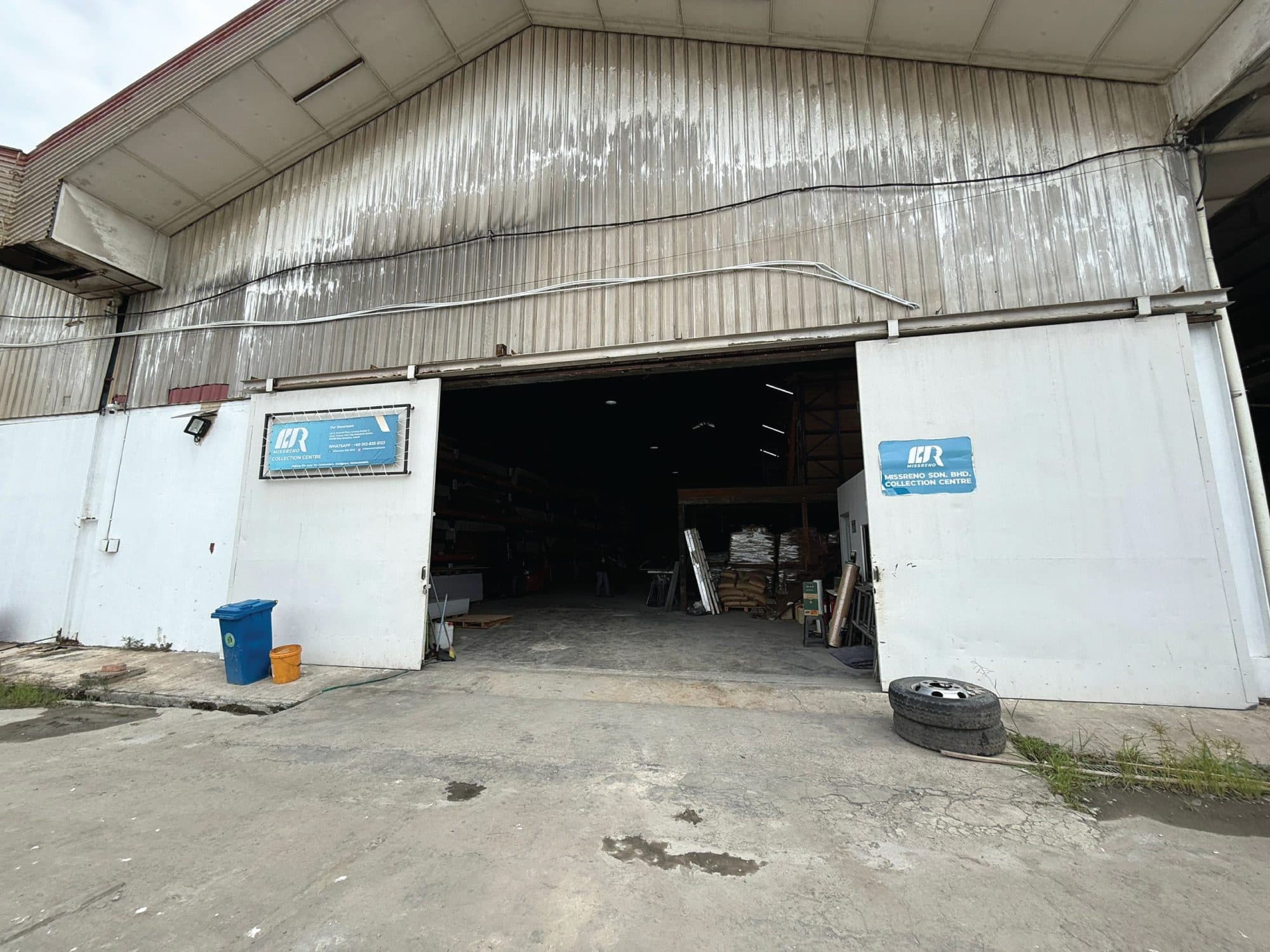 MissReno Collection Centre warehouse showroom, Tuaran Bypass (3)